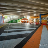 梦核公园——在城市角落，撞见几何与光影的浪漫